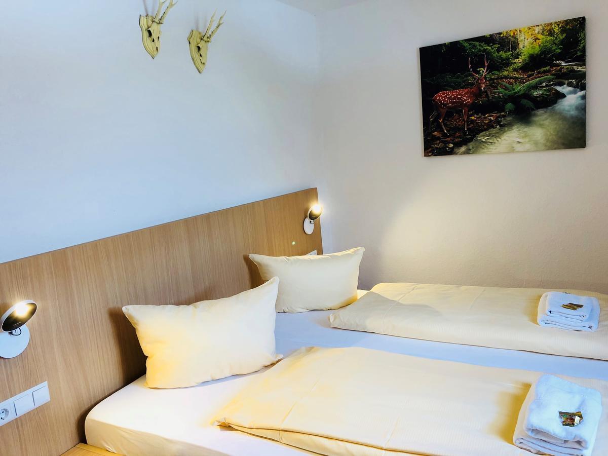 Hotel - Restaurant Hirschen - Werneths Landgasthof Beim Europa- Park Rust Rheinhausen Ngoại thất bức ảnh