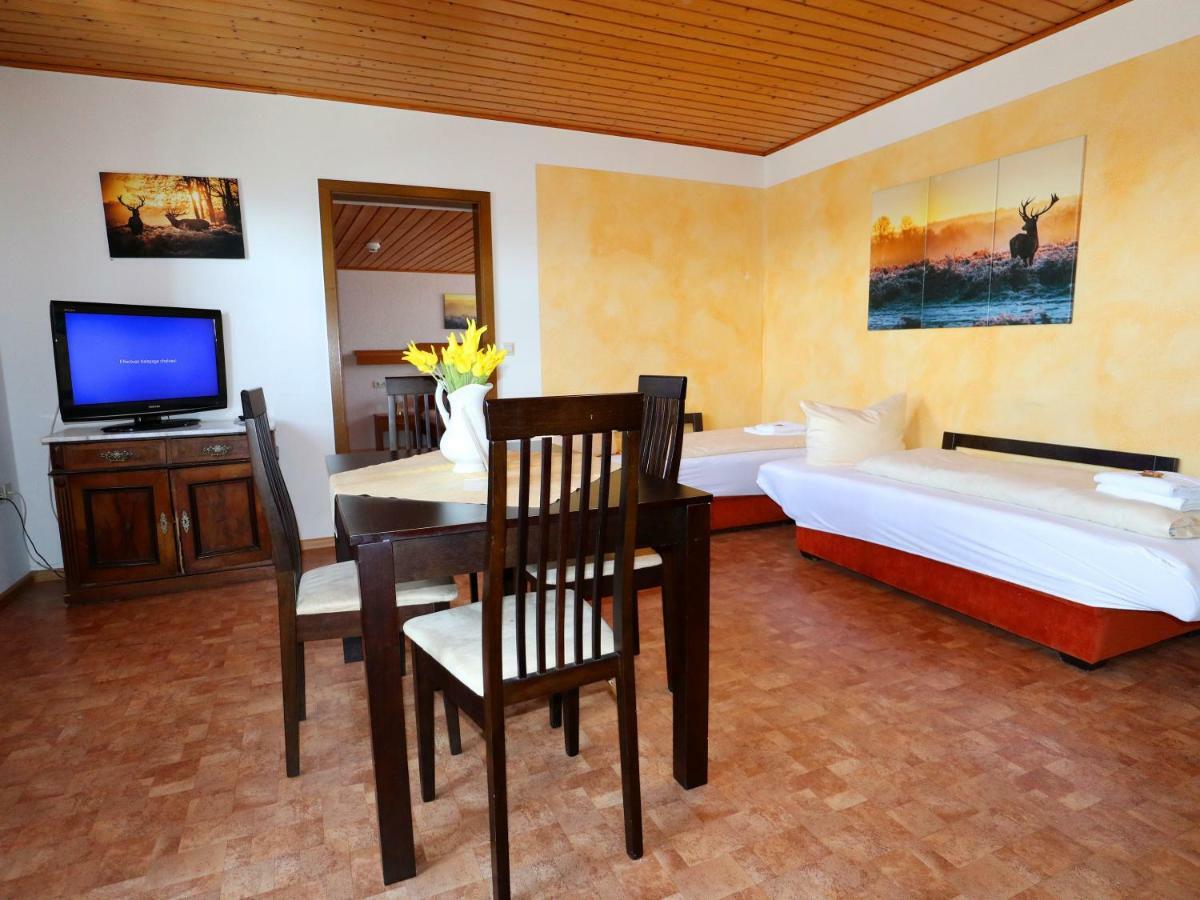 Hotel - Restaurant Hirschen - Werneths Landgasthof Beim Europa- Park Rust Rheinhausen Ngoại thất bức ảnh