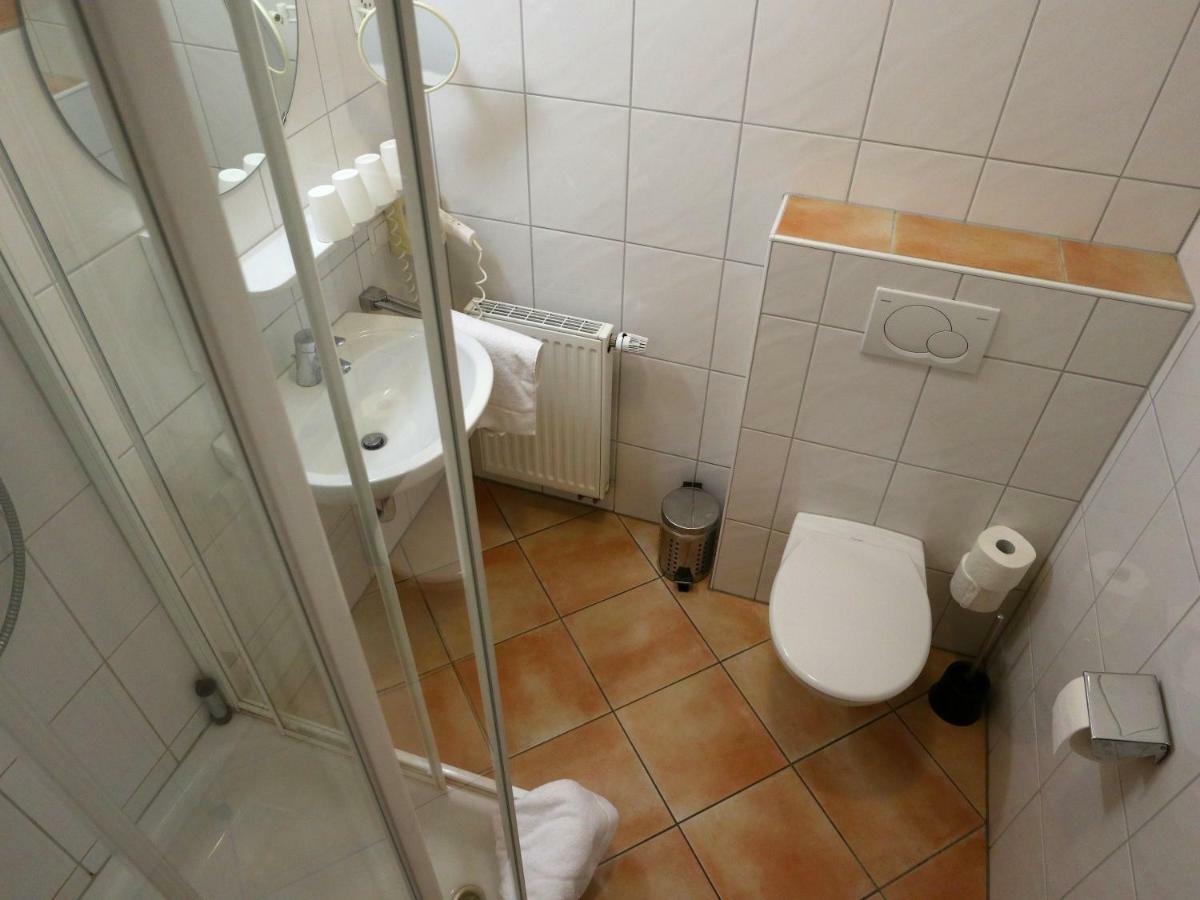 Hotel - Restaurant Hirschen - Werneths Landgasthof Beim Europa- Park Rust Rheinhausen Ngoại thất bức ảnh