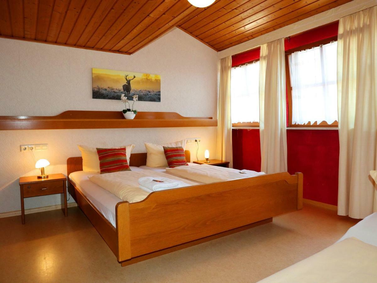 Hotel - Restaurant Hirschen - Werneths Landgasthof Beim Europa- Park Rust Rheinhausen Ngoại thất bức ảnh