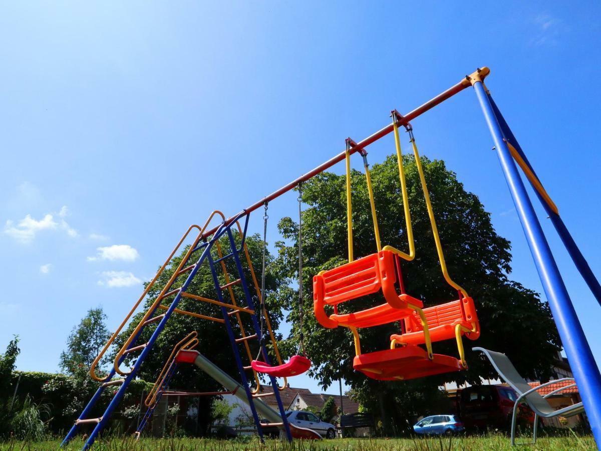 Hotel - Restaurant Hirschen - Werneths Landgasthof Beim Europa- Park Rust Rheinhausen Ngoại thất bức ảnh
